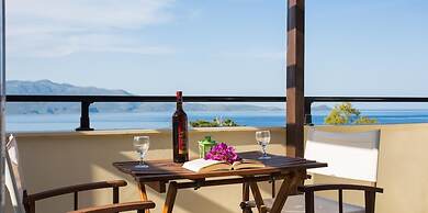 Malvasia Corner Studios