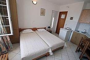 Malvasia Corner Studios