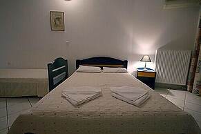 Malvasia Corner Studios