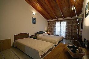 Malvasia Corner Studios