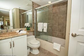 Destin Towers by Holiday Isle