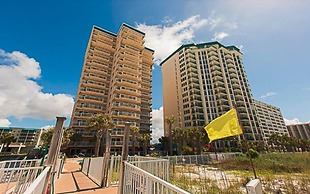Destin Towers by Holiday Isle