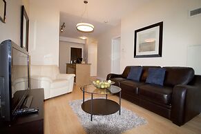 Livingsuites Toronto - 20 Blue Jays Way