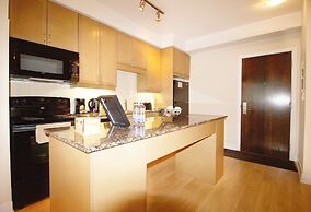 Livingsuites Toronto - 20 Blue Jays Way