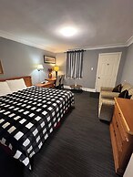 Tulip Motel