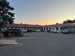 Tulip Motel