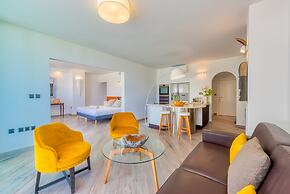Le Domaine Anse Marcel Beach Resort