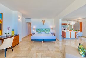 Le Domaine Anse Marcel Beach Resort