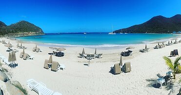 Le Domaine Anse Marcel Beach Resort