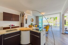 Le Domaine Anse Marcel Beach Resort