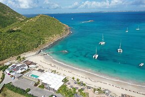 Le Domaine Anse Marcel Beach Resort