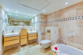 Le Domaine Anse Marcel Beach Resort