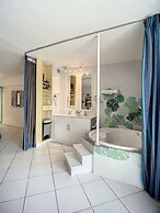 Le Domaine Anse Marcel Beach Resort