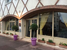 Hotel Anne de Beaujeu