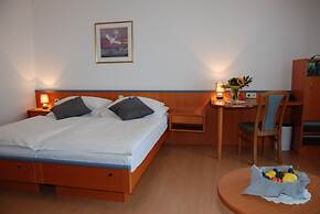 Sporthotel Podersdorf