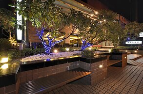 King's Paradise Hotel