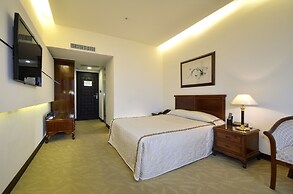 King's Paradise Hotel