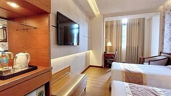 King's Paradise Hotel
