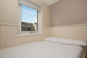 Destiny Student Meadow Court - Campus Accommodation