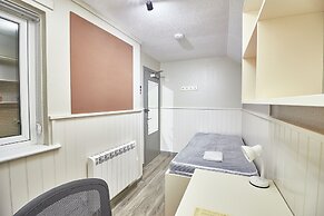 Destiny Student Meadow Court - Campus Accommodation