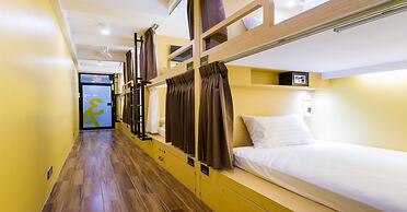 Matchbox Bangkok Hostel