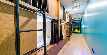 Matchbox Bangkok Hostel