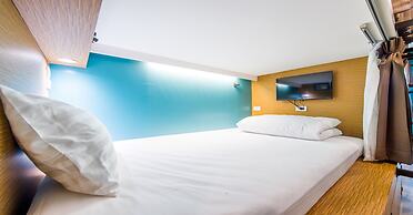 Matchbox Bangkok Hostel