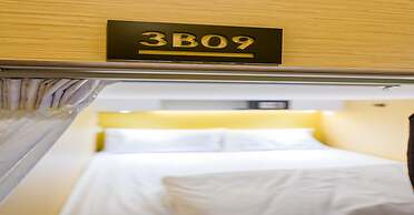 Matchbox Bangkok Hostel