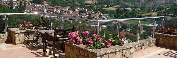 Afkos Grammos Luxury Boutique Hotel