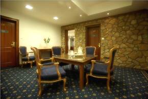 Afkos Grammos Luxury Boutique Hotel