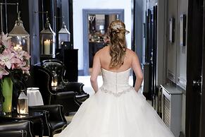 White Hart Hotel & Apartments