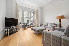 White Hart Hotel & Apartments