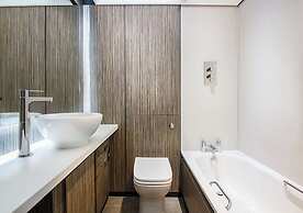 White Hart Hotel & Apartments