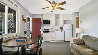 Montauk Oceanside Suites