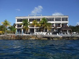 Condumel Condominiums