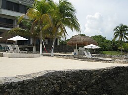 Condumel Condominiums