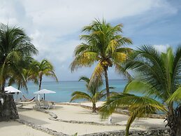 Condumel Condominiums