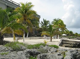 Condumel Condominiums