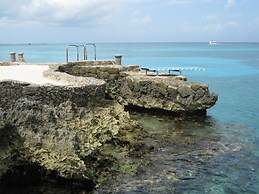 Condumel Condominiums