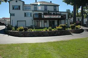 Channel Watefront Cottages