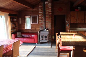 Algonquin Cottage Outpost