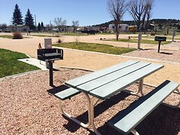 Mountain Ridge Cabins and Lodging