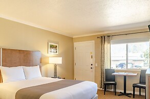 Mountain Ridge Cabins and Lodging