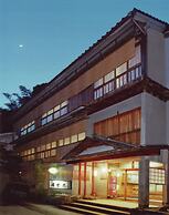 Tsukimotoya Ryokan