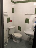 New iHouse Hotel - Hostel