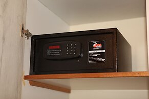 Polyxeni Hotel Apartments