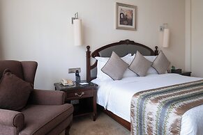 Tang Palace Hotel