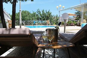 Chrysiida Luxury Suites