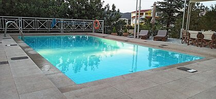 Chrysiida Luxury Suites