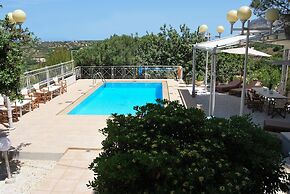 Chrysiida Luxury Suites